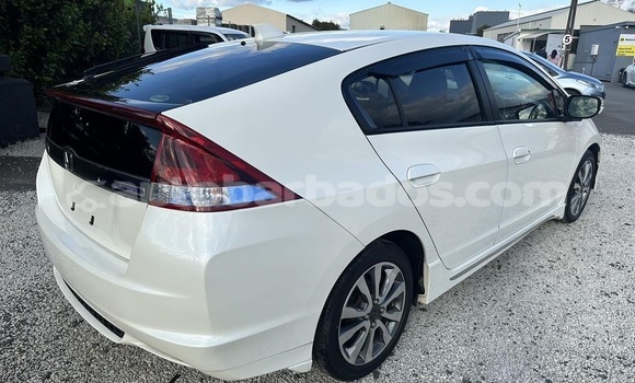 Buy Used Honda Insight White Car in Bridgetown in Barbados Buy Used Honda Insight White Car in Bridgetown in Barbados