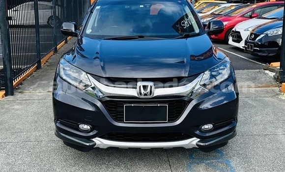 Buy Used Honda Vezel Blue Car in Bridgetown in Barbados Buy Used Honda Vezel Blue Car in Bridgetown in Barbados
