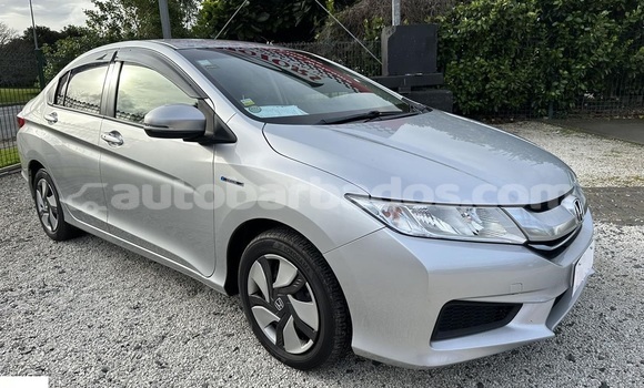 Buy Used Honda Grace Silver Car in Bridgetown in Barbados Buy Used Honda Grace Silver Car in Bridgetown in Barbados