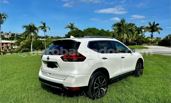 Buy Used Nissan X–Trail White Car in Bridgetown in Barbados Buy Used Nissan X–Trail White Car in Bridgetown in Barbados