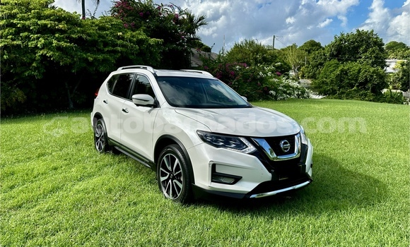 Buy Used Nissan X–Trail White Car in Bridgetown in Barbados Buy Used Nissan X–Trail White Car in Bridgetown in Barbados