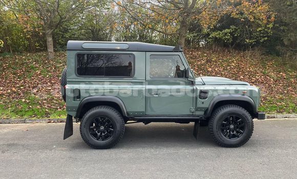 Buy Used Land Rover Defender Green Car in Bridgetown in Barbados Buy Used Land Rover Defender Green Car in Bridgetown in Barbados