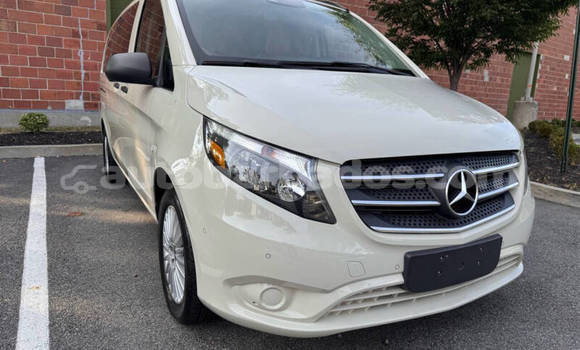 Buy Used Mercedes-Benz Vito White Car in Bridgetown in Barbados Buy Used Mercedes-Benz Vito White Car in Bridgetown in Barbados