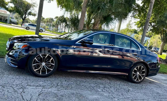Buy Used Mercedes-Benz E–Class Blue Car in Bridgetown in Barbados Buy Used Mercedes-Benz E–Class Blue Car in Bridgetown in Barbados