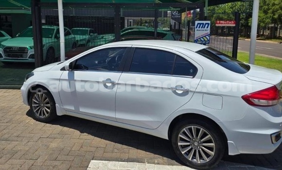 Buy Used Suzuki Ciaz White Car in Bridgetown in Barbados Buy Used Suzuki Ciaz White Car in Bridgetown in Barbados