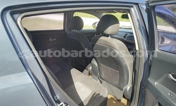 Buy Used Kia Sportage Other Car in Oistins in Barbados Buy Used Kia Sportage Other Car in Oistins in Barbados