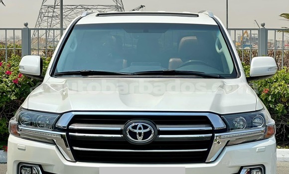 Buy Used Toyota Land Cruiser White Car in Crane in Barbados Buy Used Toyota Land Cruiser White Car in Crane in Barbados