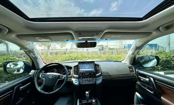 Buy Used Toyota Land Cruiser White Car in Crane in Barbados Buy Used Toyota Land Cruiser White Car in Crane in Barbados