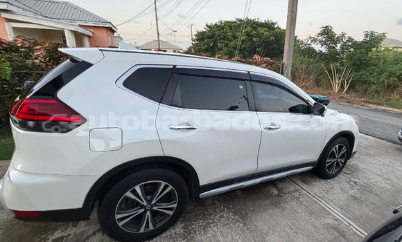 Buy Used Nissan X–Trail White Car in Oistins in Barbados Buy Used Nissan X–Trail White Car in Oistins in Barbados