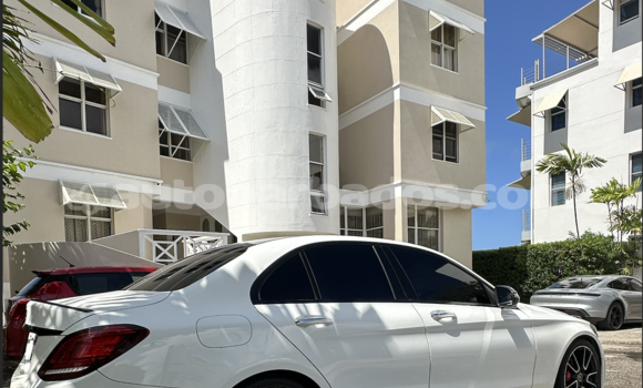 Buy Used Mercedes-Benz C–Class White Car in Holetown in Barbados Buy Used Mercedes-Benz C–Class White Car in Holetown in Barbados