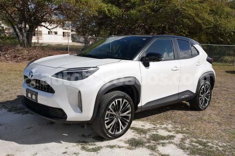 Big with watermark toyota yaris barbados bridgetown 4577