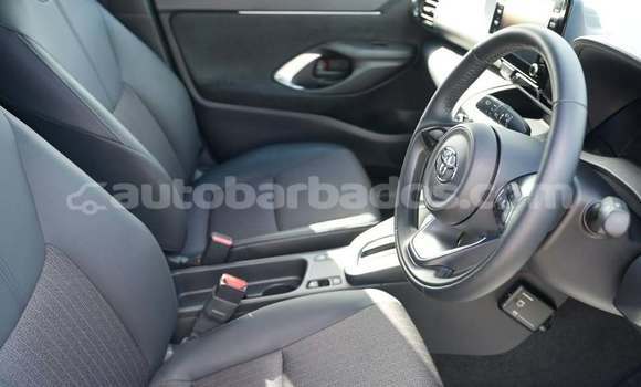 Buy Used Toyota Yaris White Car in Bridgetown in Barbados Buy Used Toyota Yaris White Car in Bridgetown in Barbados