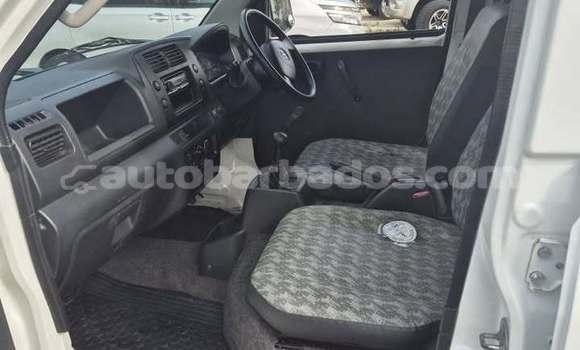 Buy Used Suzuki Swift White Car in Bridgetown in Barbados Buy Used Suzuki Swift White Car in Bridgetown in Barbados