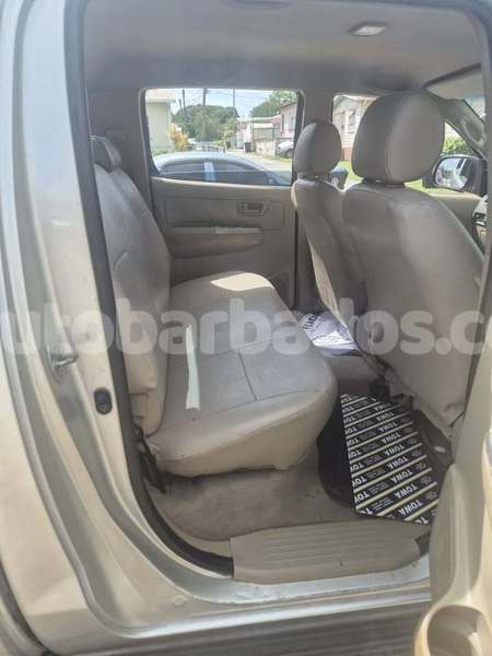 Big with watermark toyota hilux barbados bridgetown 4584