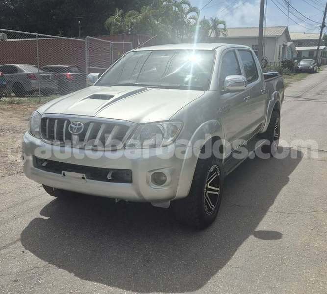 Big with watermark toyota hilux barbados bridgetown 4584