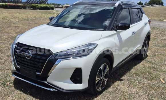 Buy Used Nissan Kix White Car in Bridgetown in Barbados Buy Used Nissan Kix White Car in Bridgetown in Barbados