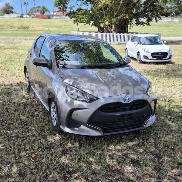 Big with watermark toyota yaris barbados bridgetown 4601