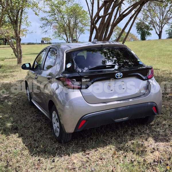 Big with watermark toyota yaris barbados bridgetown 4601