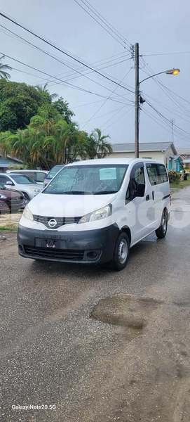 Big with watermark nissan vanette barbados bridgetown 4609
