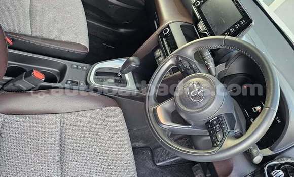 Buy Used Toyota Yaris White Car in Bridgetown in Barbados Buy Used Toyota Yaris White Car in Bridgetown in Barbados