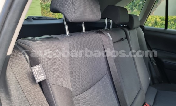 Buy Used Toyota RAV4 White Car in Bridgetown in Barbados Buy Used Toyota RAV4 White Car in Bridgetown in Barbados