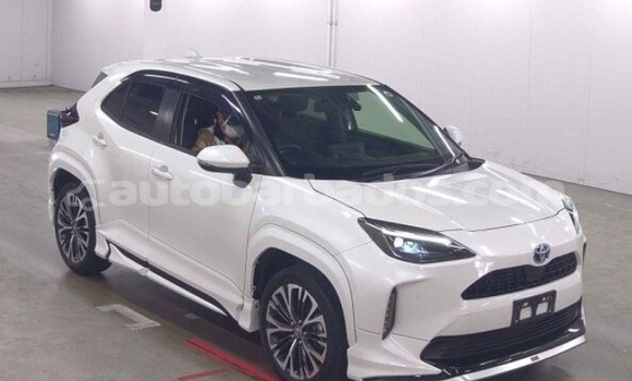 Buy Used Toyota Yaris White Car in Bridgetown in Barbados