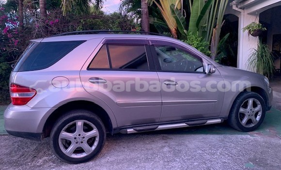 Buy Used Mercedes-Benz ML–Class Beige Car in Bridgetown in Barbados Buy Used Mercedes-Benz ML–Class Beige Car in Bridgetown in Barbados