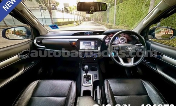 Buy Used Toyota Pickup White Car in Bridgetown in Barbados Buy Used Toyota Pickup White Car in Bridgetown in Barbados