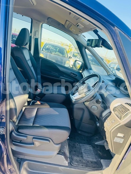 Big with watermark nissan serena barbados bridgetown 4765