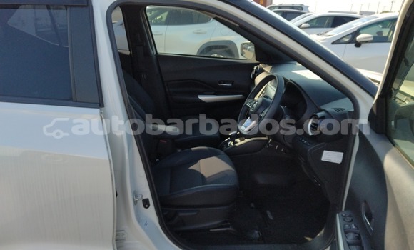 Buy Used Nissan Kix White Car in Bridgetown in Barbados Buy Used Nissan Kix White Car in Bridgetown in Barbados