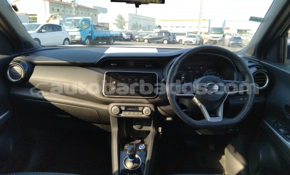 Buy Used Nissan Kix White Car in Bridgetown in Barbados Buy Used Nissan Kix White Car in Bridgetown in Barbados
