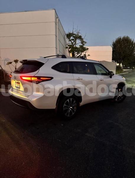 Big with watermark toyota highlander barbados bridgetown 4772