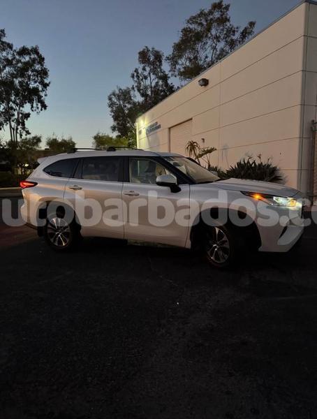 Big with watermark toyota highlander barbados bridgetown 4772