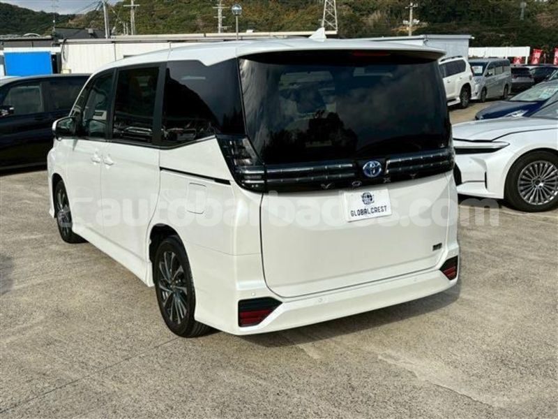 Big with watermark toyota voxy barbados bridgetown 4777
