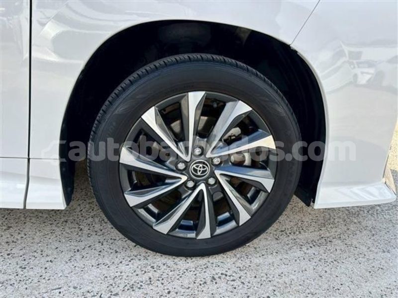 Big with watermark toyota voxy barbados bridgetown 4777