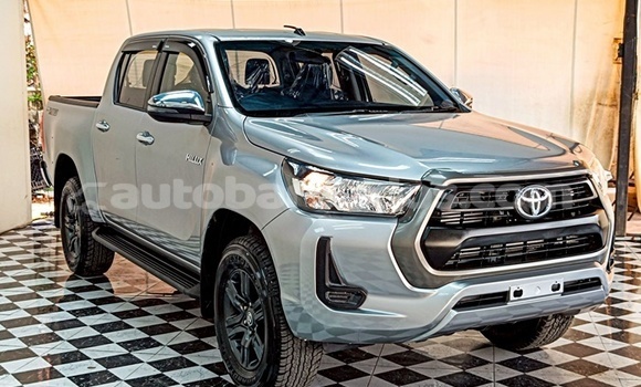 Buy Used Toyota Hilux Silver Car in Bridgetown in Barbados Buy Used Toyota Hilux Silver Car in Bridgetown in Barbados