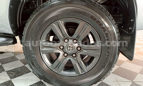 Buy Used Toyota Hilux Silver Car in Bridgetown in Barbados Buy Used Toyota Hilux Silver Car in Bridgetown in Barbados