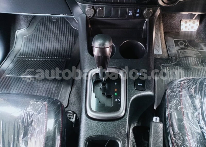 Big with watermark toyota hilux barbados bridgetown 4792