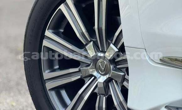 Buy Used Lexus LX 570 White Car in Speightstown in Barbados Buy Used Lexus LX 570 White Car in Speightstown in Barbados