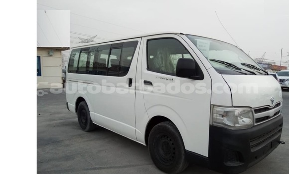 Buy Used Toyota Hiace White Car in Bridgetown in Barbados Buy Used Toyota Hiace White Car in Bridgetown in Barbados
