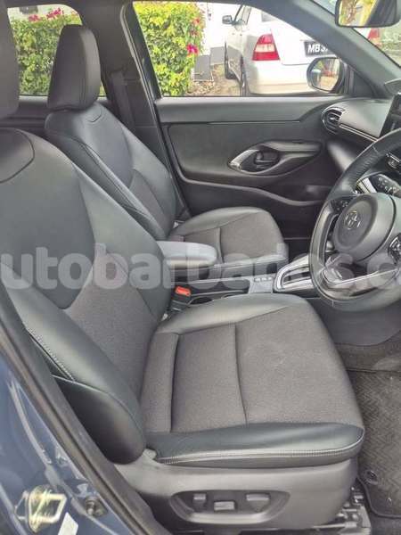 Big with watermark toyota yaris barbados bridgetown 4805