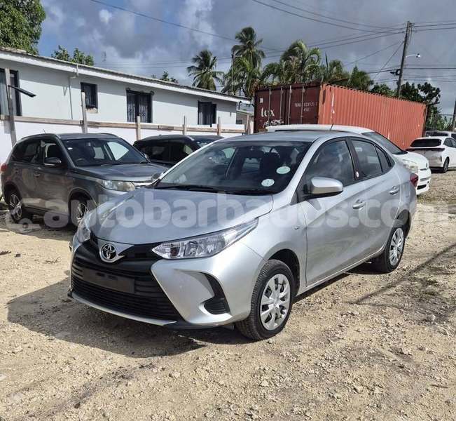 Big with watermark toyota yaris barbados bridgetown 4819
