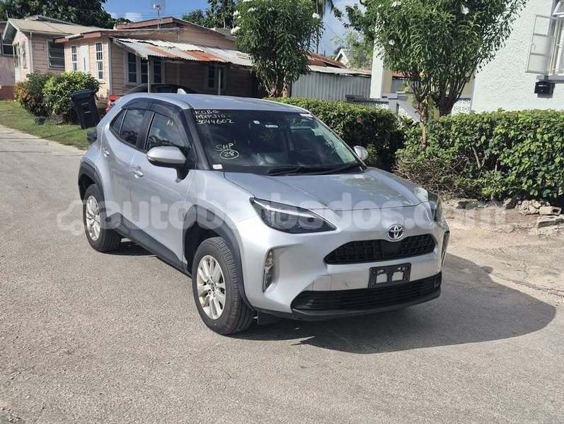 Big with watermark toyota yaris barbados bridgetown 4833
