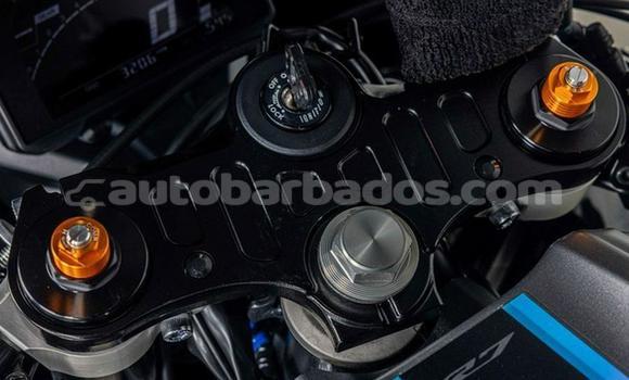 Buy Used Yamaha YZF Black Bike in Bridgetown in Barbados Buy Used Yamaha YZF Black Bike in Bridgetown in Barbados