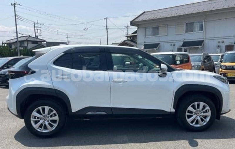 Big with watermark toyota yaris barbados bridgetown 4856