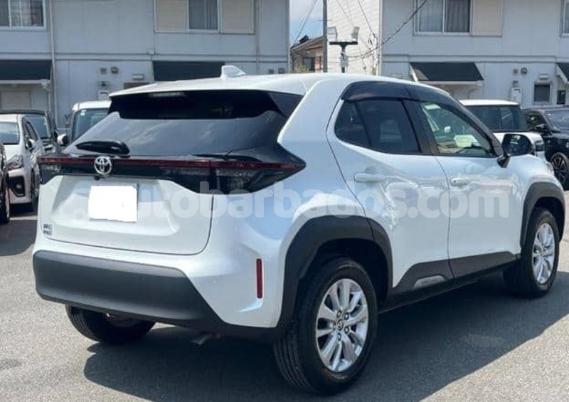 Big with watermark toyota yaris barbados bridgetown 4856