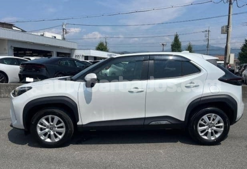 Big with watermark toyota yaris barbados bridgetown 4856