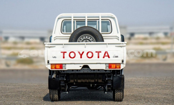 Buy Used Toyota Land Cruiser White Car in Bridgetown in Barbados Buy Used Toyota Land Cruiser White Car in Bridgetown in Barbados