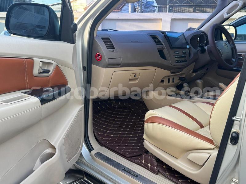 Big with watermark toyota fortuner barbados bridgetown 4880