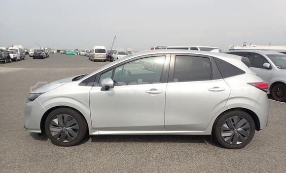 Buy Import Nissan Note Silver Car in Bridgetown in Barbados Buy Import Nissan Note Silver Car in Bridgetown in Barbados